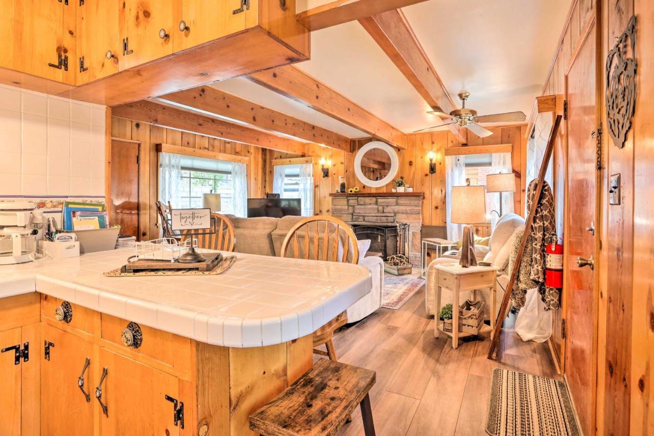 Wrightwood Cabin With Cozy Interior! Dış mekan fotoğraf